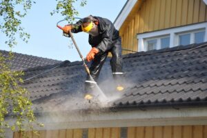 Roof gutter cleaning in Essendon